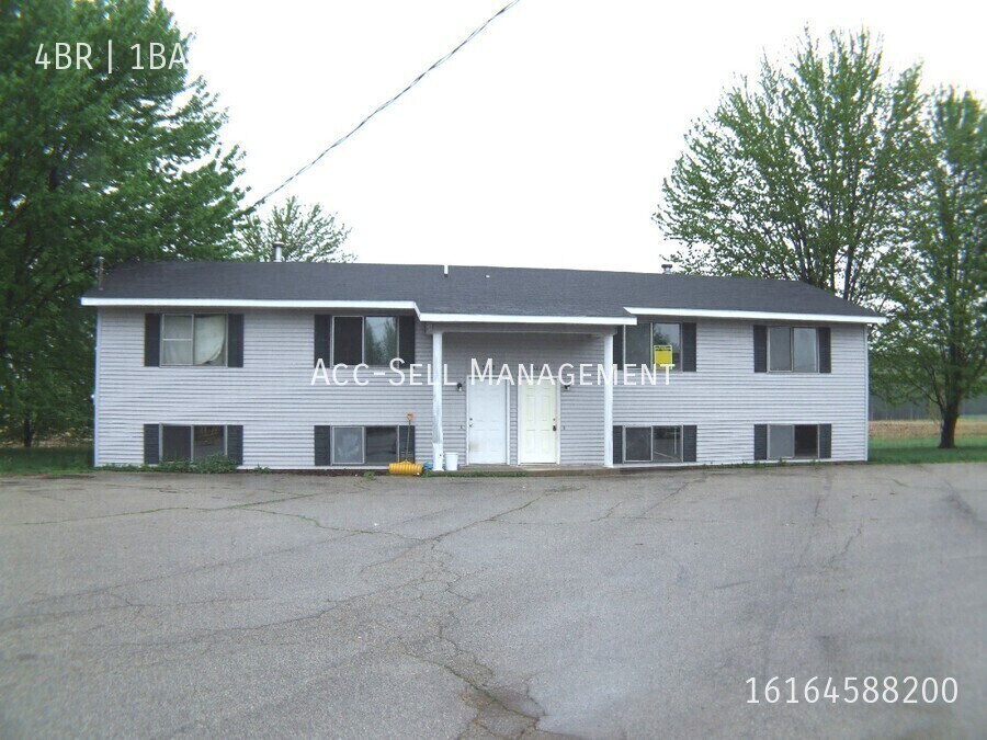 5227 Rich St in Allendale, MI - Building Photo