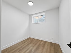 4123-41217 17 Ave SW in Calgary, AB - Building Photo - Building Photo