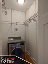 908 W George St, Unit 1 in Chicago, IL - Foto de edificio - Building Photo