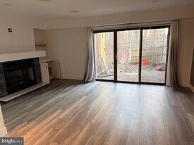 62 Juniper Ct in Deptford, NJ - Building Photo