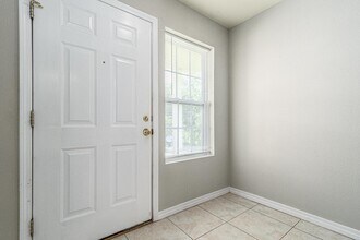 100 Corwin Dr in Crestview, FL - Building Photo - Building Photo