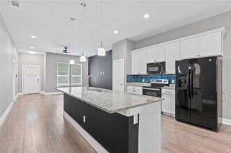 3322 Marjorie Ave in Dallas, TX - Building Photo - Building Photo