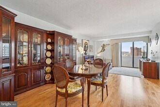 4141 Henderson Rd in Arlington, VA - Building Photo - Building Photo