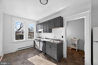 990 Mt Rose Ave in York, PA - Building Photo - Building Photo