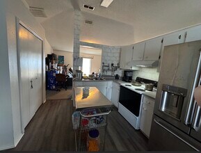 327 Lake Daisy Loop in Winter Haven, FL - Building Photo - Building Photo