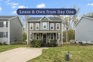 329 Chamberlain Dr in Clayton, NC - Building Photo