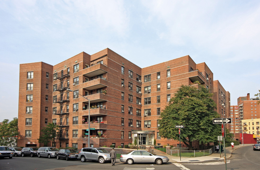 Kent Arms Apartments in Jamaica, NY - Foto de edificio