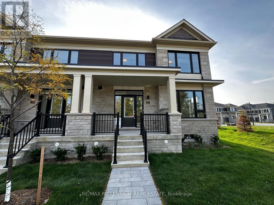 333 Lindsay St N in Kawartha Lakes, ON - Building Photo