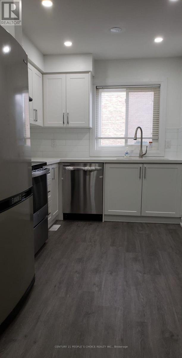 2014 Martin Grove Rd in Toronto, ON - Building Photo - Building Photo