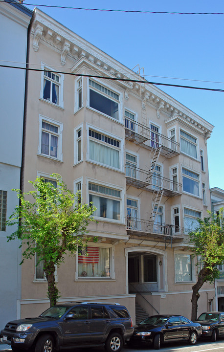 1335 Washington St in San Francisco, CA - Building Photo