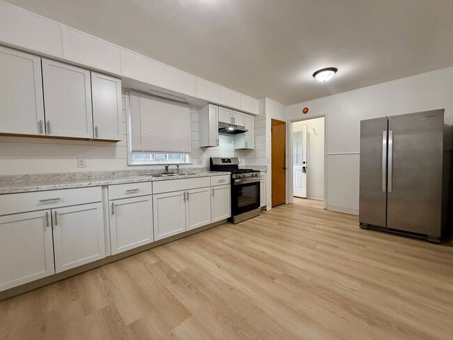 3333 5th St in Muskegon Heights, MI - Building Photo - Building Photo