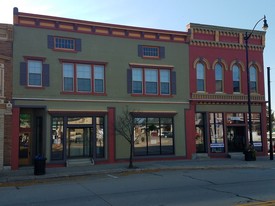 201 S Main St in Jefferson, WI - Building Photo