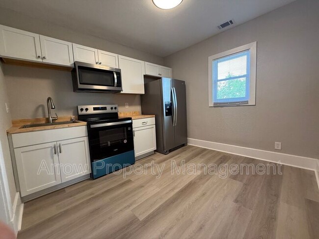 property at 1425 Garfield St