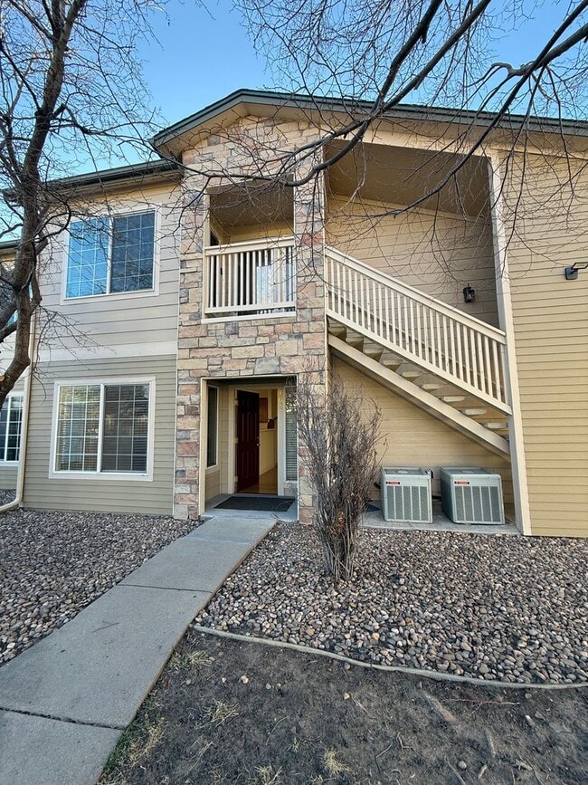 property at 9913 E Carolina Cir