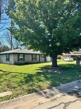 821 Vernon Ct in Sanger, TX - Building Photo - Building Photo