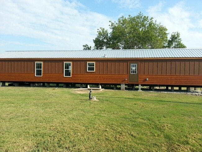 5111 Tucker Hill Ln in Cedar Creek, TX - Building Photo - Building Photo