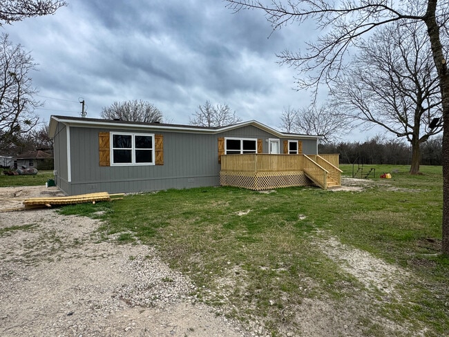 256 Co Rd 3101 in Greenville, TX - Building Photo - Building Photo