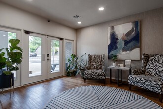 Two Rivers Townhomes in Marble Falls, TX - Building Photo - Lobby