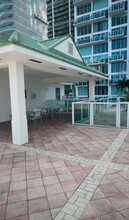 31 SE 5th St, Unit 3819 in Miami, FL - Building Photo - Building Photo