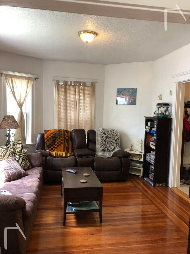 property at 86 Chestnut Hill Ave