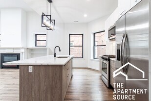 1428 W Jonquil Terrace, Unit 2 in Chicago, IL - Building Photo