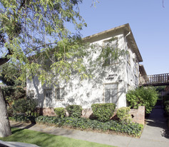 118-120 C St in Davis, CA - Building Photo