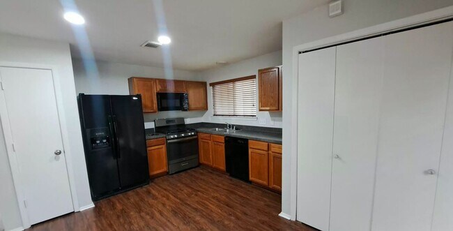 955 Verde Trails Dr in Houston, TX - Building Photo - Building Photo