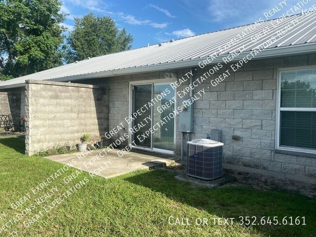 6761 SE 105th Pl in Belleview, FL - Building Photo - Building Photo