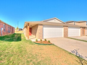9517 Black Tail Cir in Yukon, OK - Building Photo - Building Photo