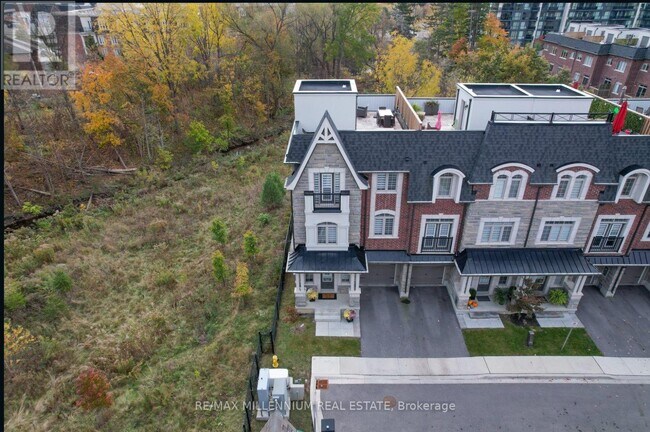 1 Ingleside St in Vaughan, ON - Building Photo - Building Photo