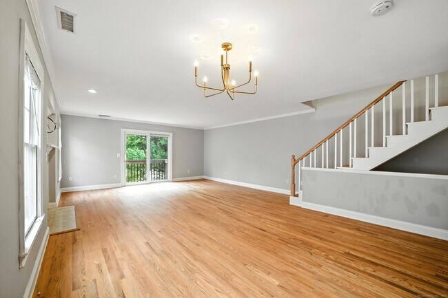 55 Rodwell Ave in Greenwich, CT - Building Photo - Building Photo