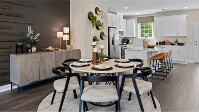 81 Crimson Dr in Manalapan, NJ - Building Photo - Building Photo