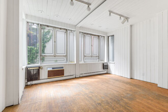 96 Bank Street in New York, NY - Building Photo - Interior Photo