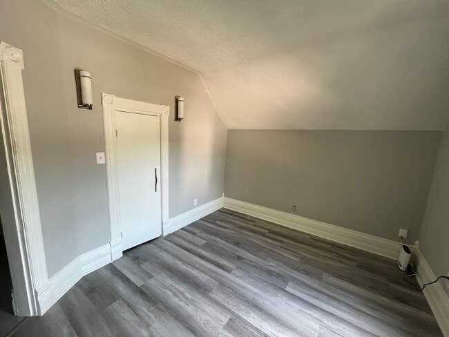 property at 31 Adelaide St N