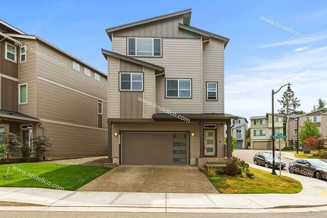 property at 16924 SE Fox Glen Ct