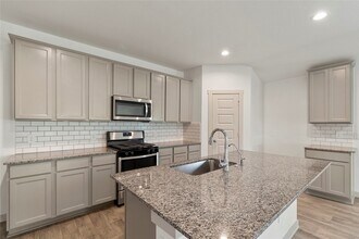 1203 Truckee River Dr in Arcola, TX - Foto de edificio - Building Photo