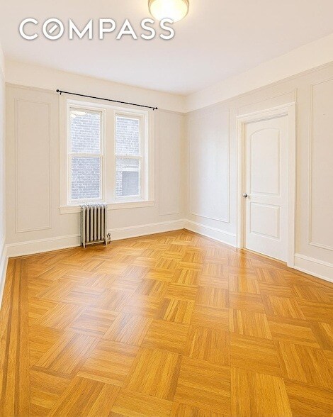 191-13 42nd Ave, Unit F1 in Queens, NY - Building Photo