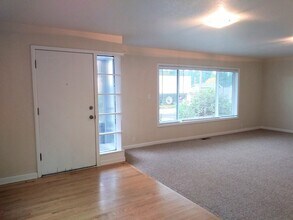 3605 SW Troy St in Portland, OR - Building Photo - Building Photo