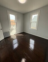 202 Ackerman Ave in Clifton, NJ - Building Photo - Building Photo