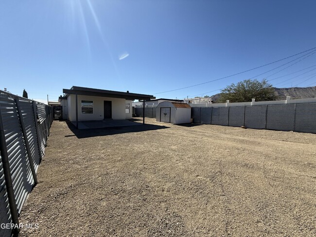 3611 Fillmore Ave in El Paso, TX - Foto de edificio - Building Photo