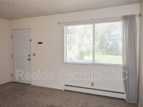 301 1/2 W 500 N in Logan, UT - Building Photo - Building Photo