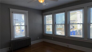 54-54 Waltham St in Pawtucket, RI - Building Photo - Building Photo