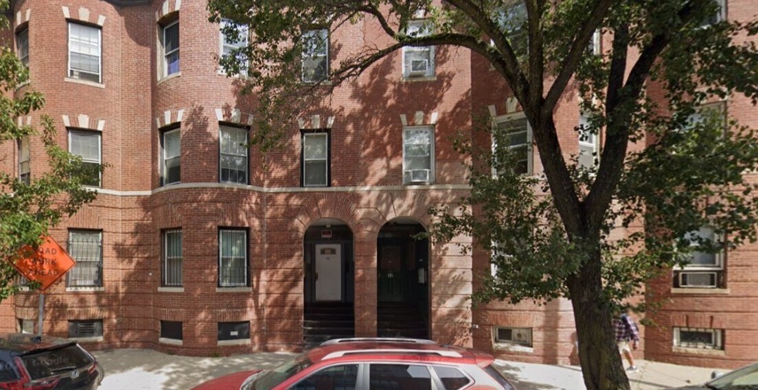 30 S Huntington Ave, Unit 1 in Boston, MA - Building Photo