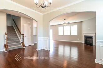 13409 Highflyer Woods Ln in Charlotte, NC - Foto de edificio - Building Photo