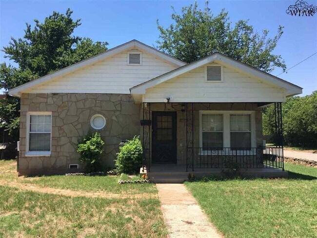 property at 3500 Grant St