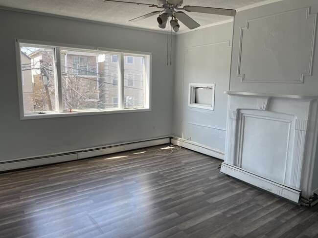 247 Inslee Pl, Unit 3