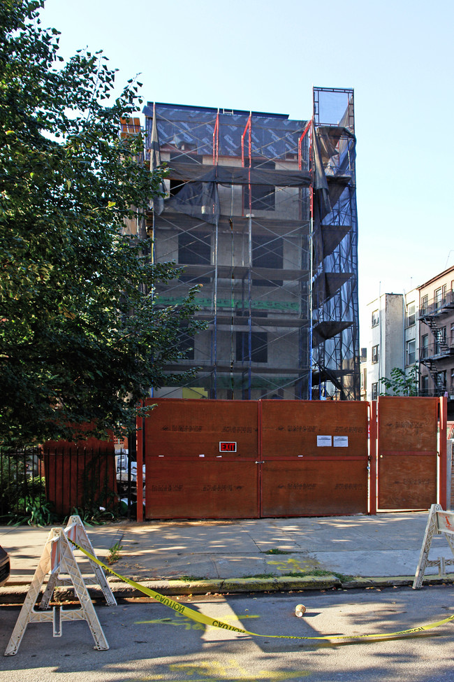 114 4th Pl in Brooklyn, NY - Building Photo - Building Photo