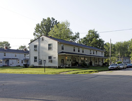 9521 Community Rd in Windham, OH - Building Photo