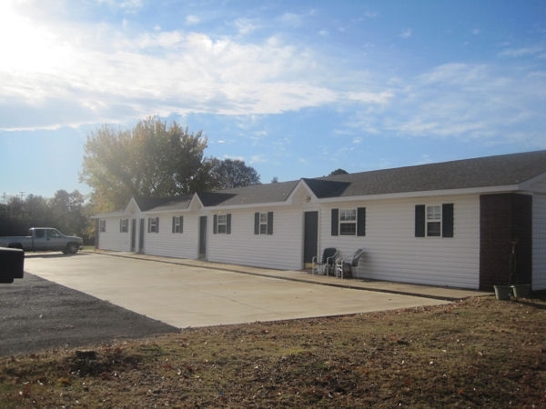 610 Whitney Ave in Poteau, OK - Building Photo