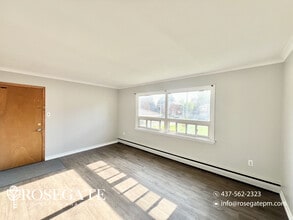 282 Ottawa St S in Kitchener, ON - Building Photo - Building Photo